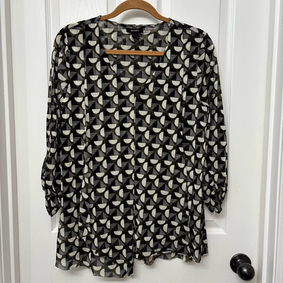 Alfani Asymmetrical Monochrome Geometric Long Sleeve Blouse - Picture 8 of 8